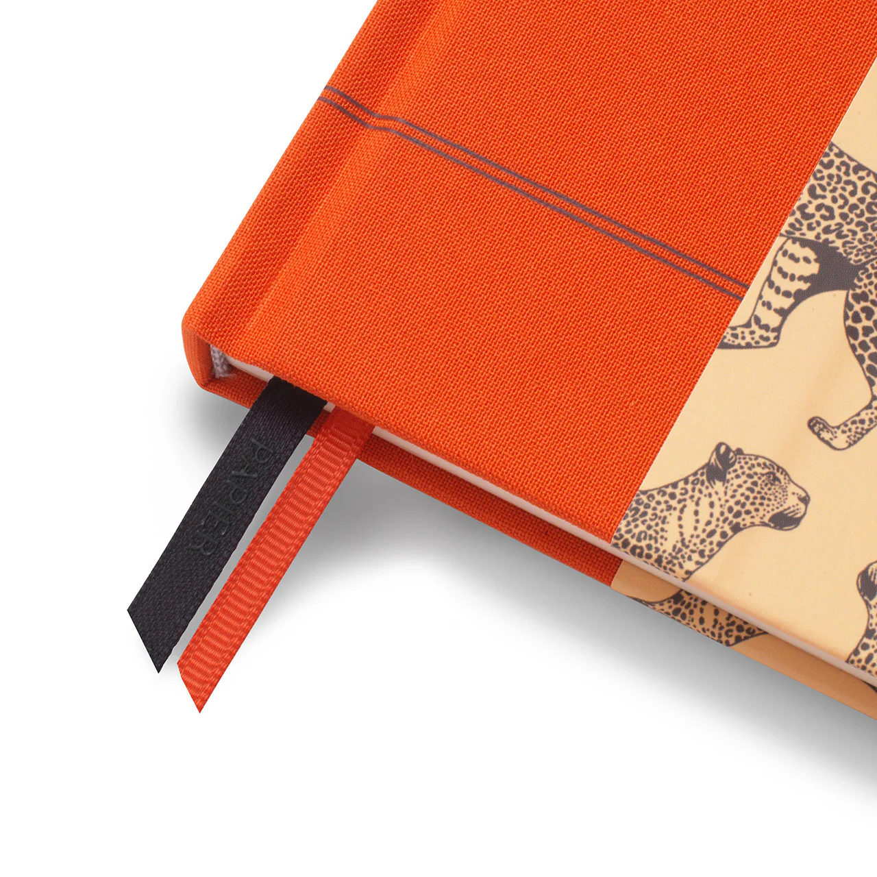 Tails and Hearts Reading Journal A5 - Image 4